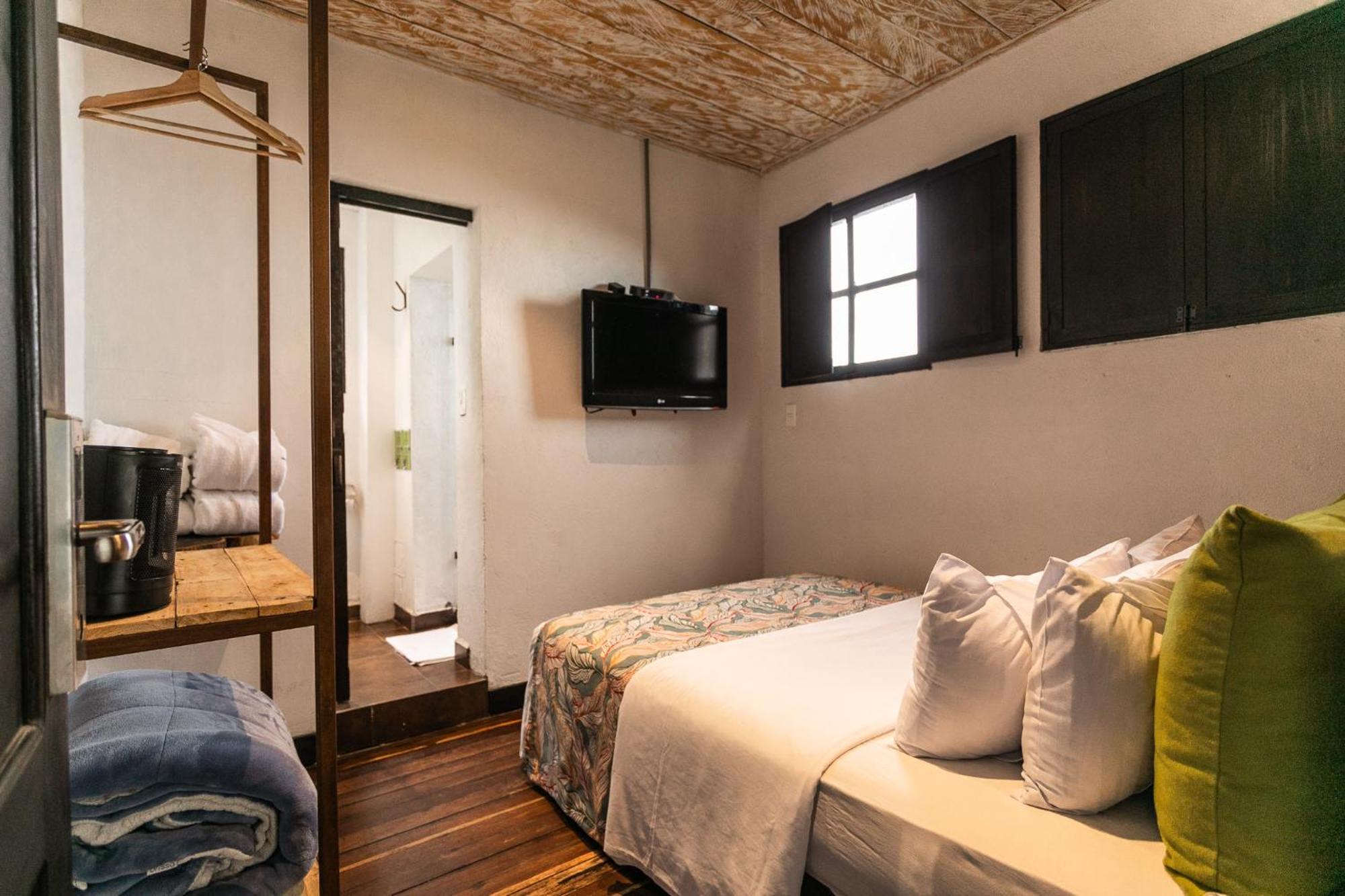 Hotel Termales Del Ruiz Gallinazo  Bilik gambar